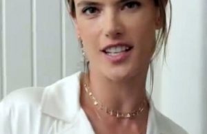 Alessandra Ambrosio chirurgie esthétique