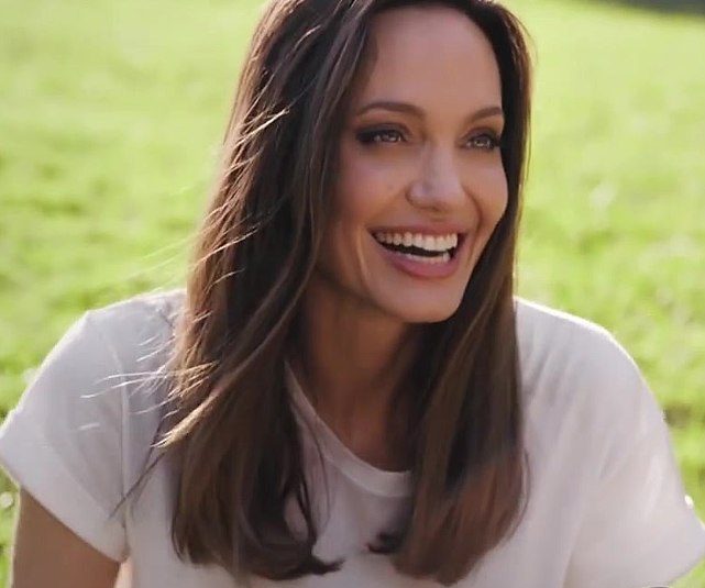 Angelina Jolie chirurgie esthétique