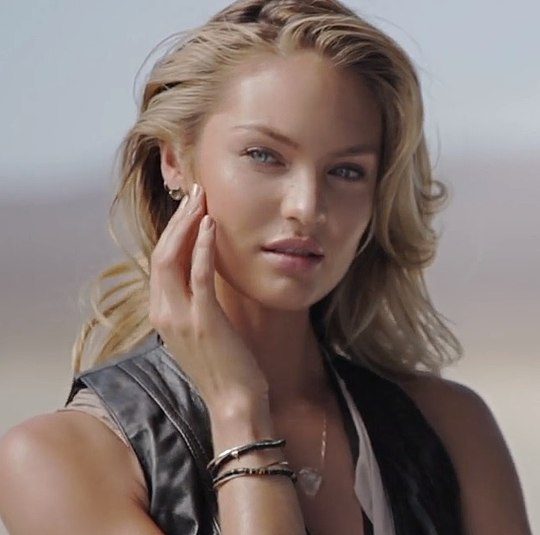 Candice Swanepoel chirurgie esthétique