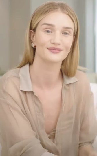 Rosie Huntington-Whiteley chirurgie esthétique